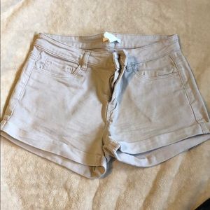 H&M tan shorts